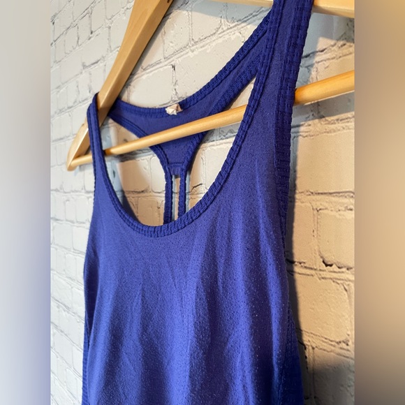 $1 Add-On item Under Armour Workout Tank - Picture 4 of 7